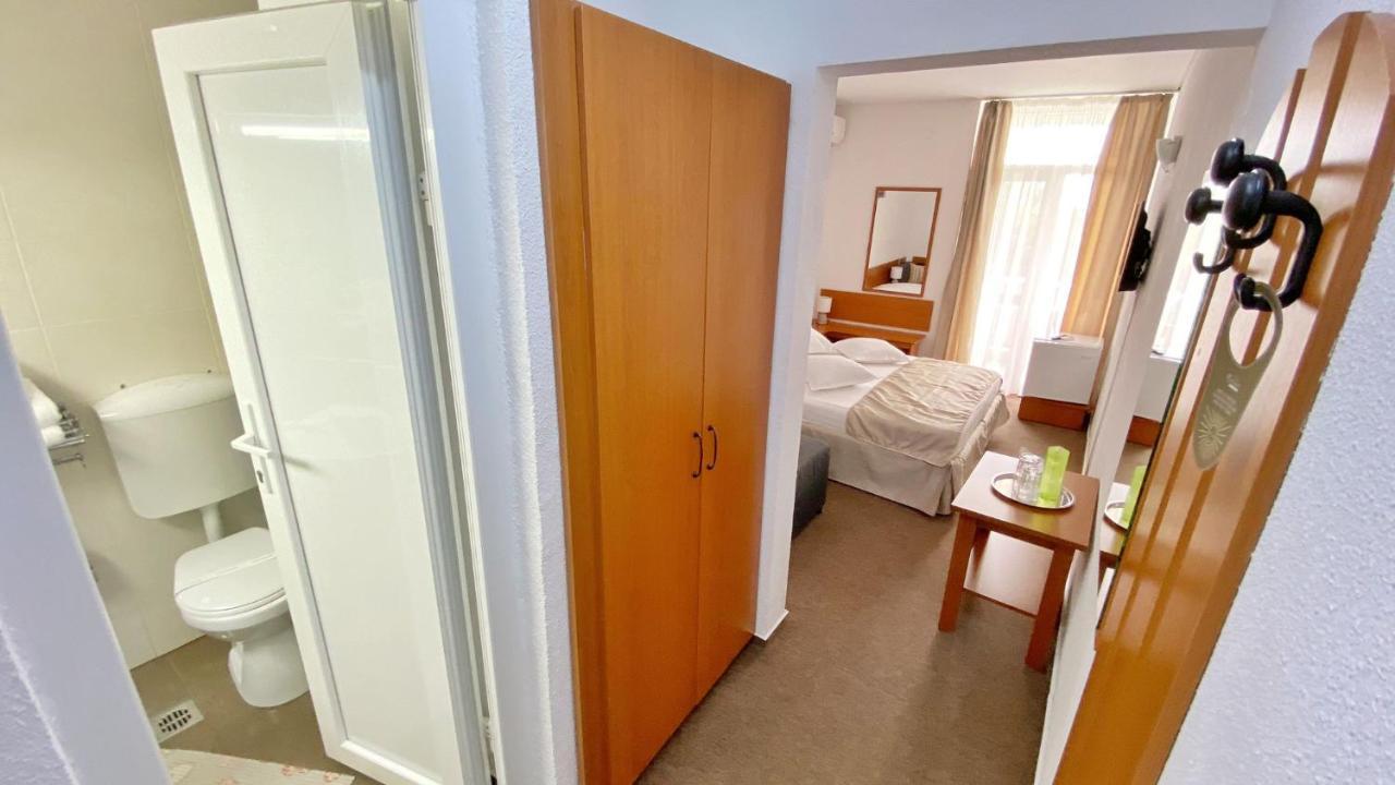 Hotel Decebal Neptun Buitenkant foto